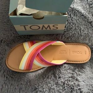 Toms...multi colored SANDALS“ Toms”. Sandals